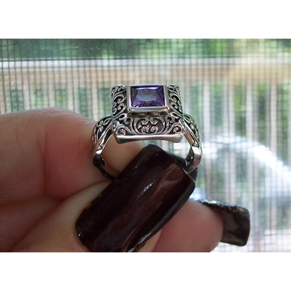 925 STERLING SILVER Ornate Simulated Amethyst Cubic Zironia Ring - Picture 8 of 16